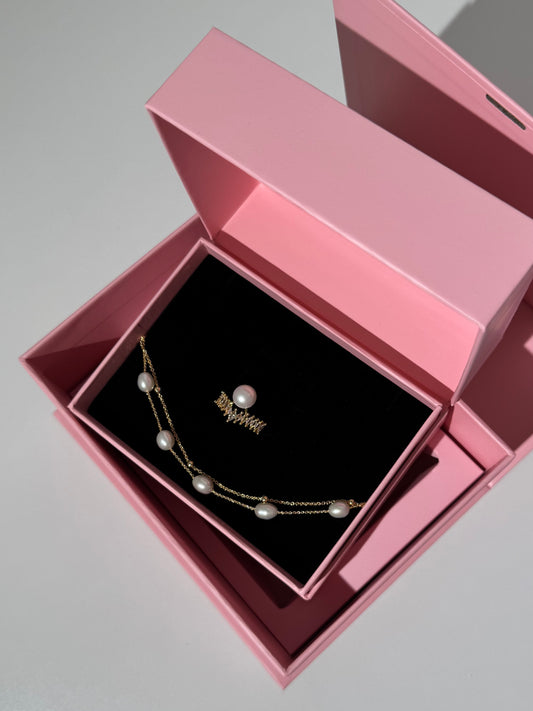 Delicate Set